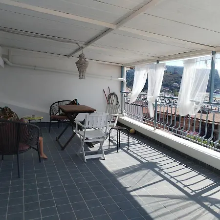 Prázdninový dům Con Vista Marina di Camerota